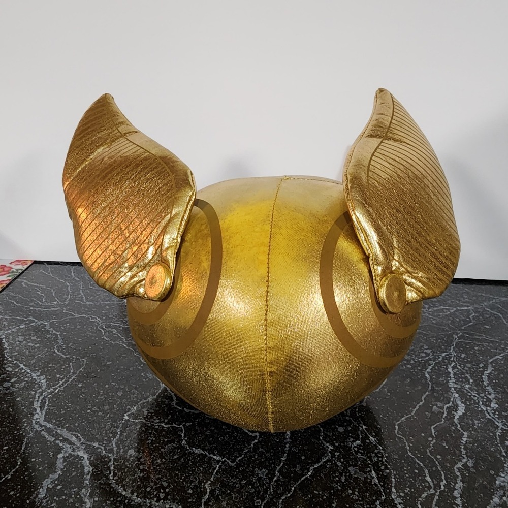 Rare Hallmark Harry Potter Golden Snitch Plush Quidditch Apx 9" Out Of Stock